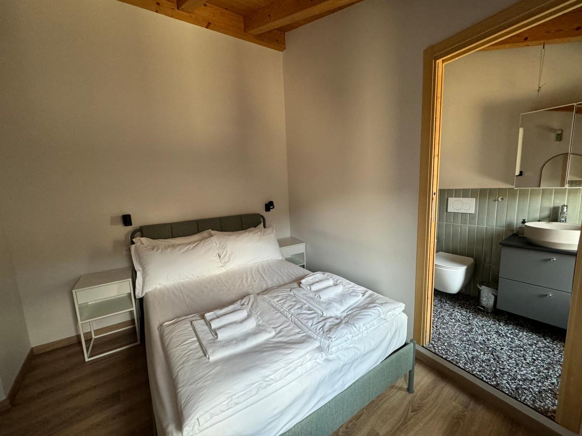 Locanda Via Priula Morbegno Chambre photo
